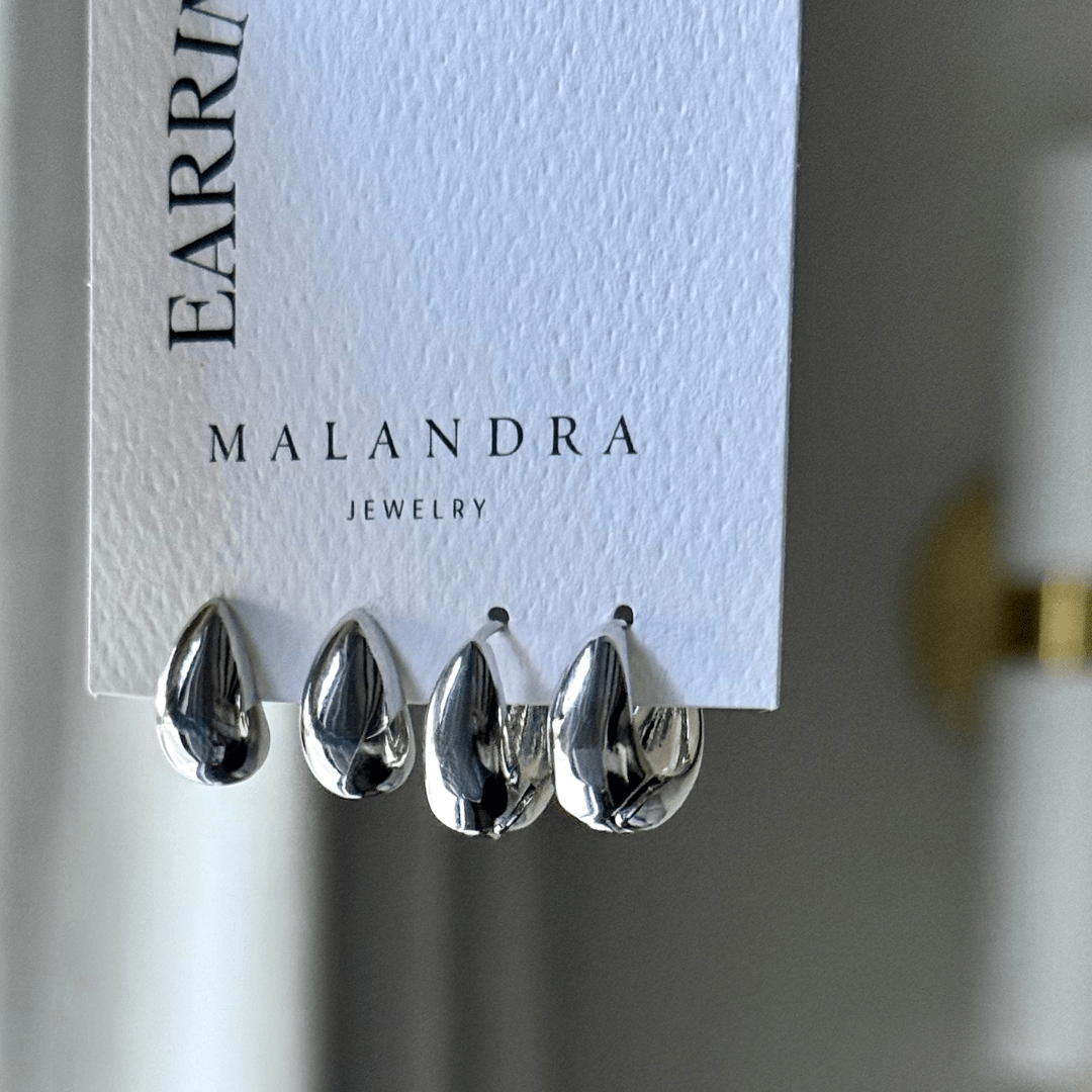 Silver Sculpted Earrings Set - ARETES - Malandra Jewelry - ZYA1.P