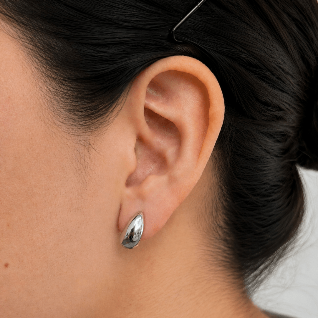 Silver Sculpted Earrings Set - ARETES - Malandra Jewelry - ZYA1.P
