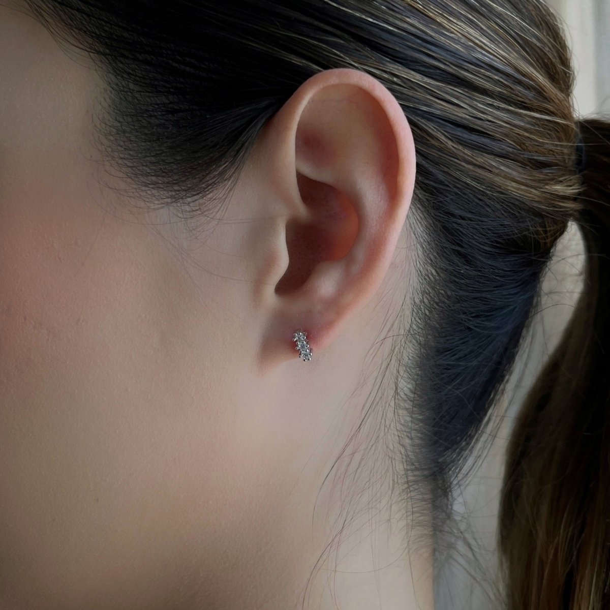 SPARK ESSENTIAL LINE SILVER STUDS - ARETES - Malandra Jewelry - AA1279.P-M28204