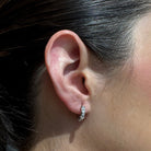 SPARKLING SILVER MILANO HUGGIES - ARETES - Malandra Jewelry - EAWA64.P - AAE202 - 1