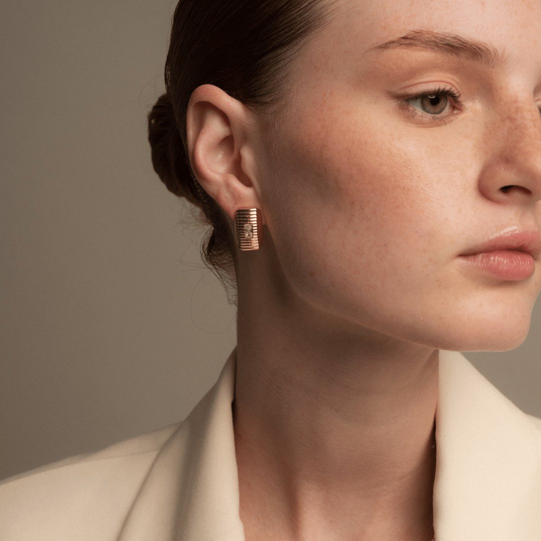 SQUARE STRIPED ESSENTIAL STUDS - ARETES - Malandra Jewelry - ICA516