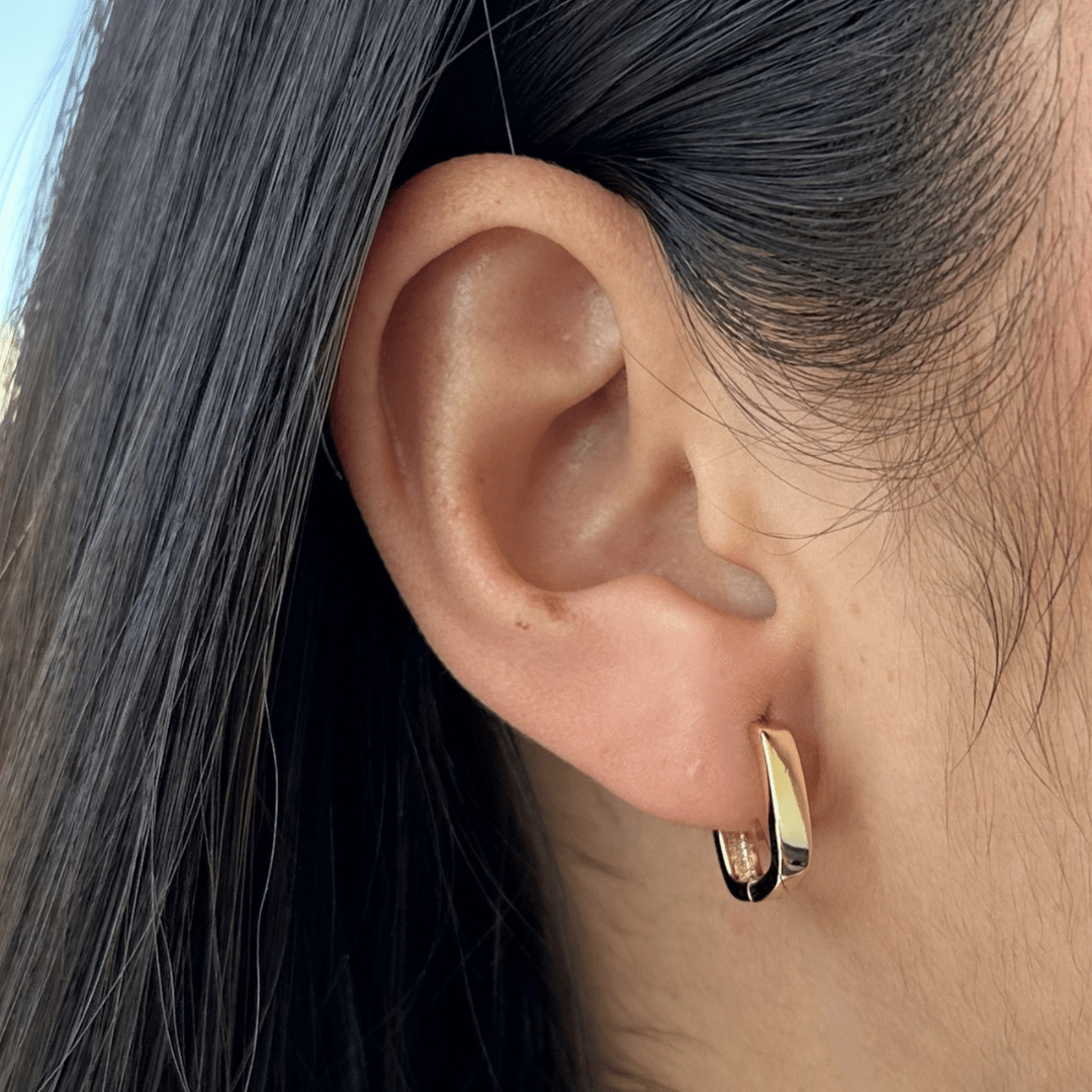 THE GOLD HOOPS - ARETES - Malandra Jewelry - ZWA107-QX06474