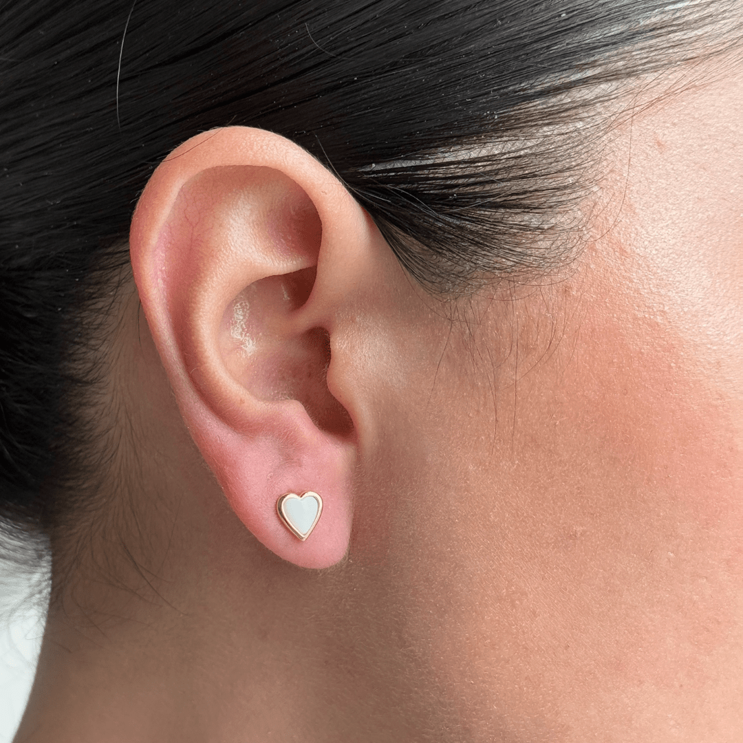 TINY WHITE HEART STUDS - ARETES - Malandra Jewelry - ZOA29 - N17064IOZB