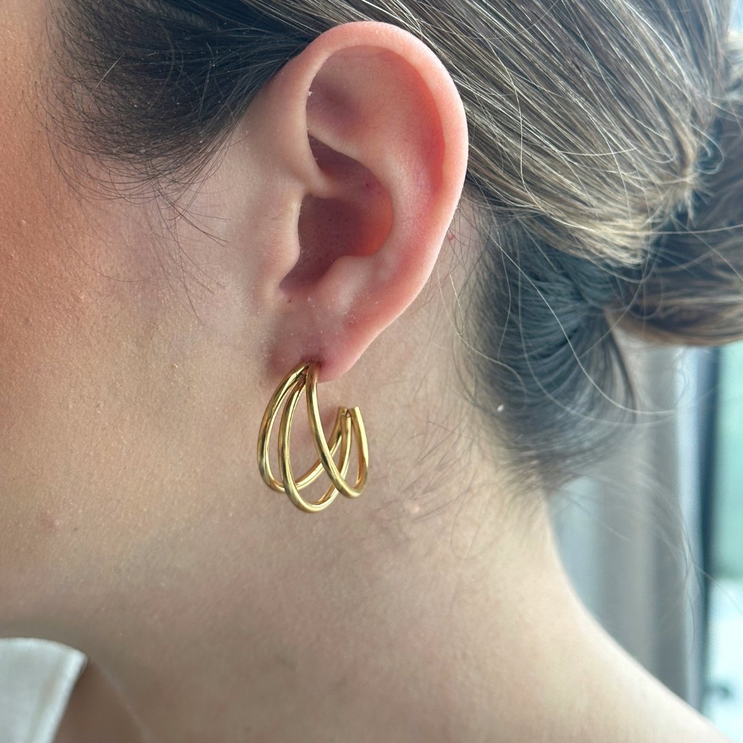 TRIPLE GOLDEN HOOPS - ARETES - Malandra Jewelry - AA1381 - B62498