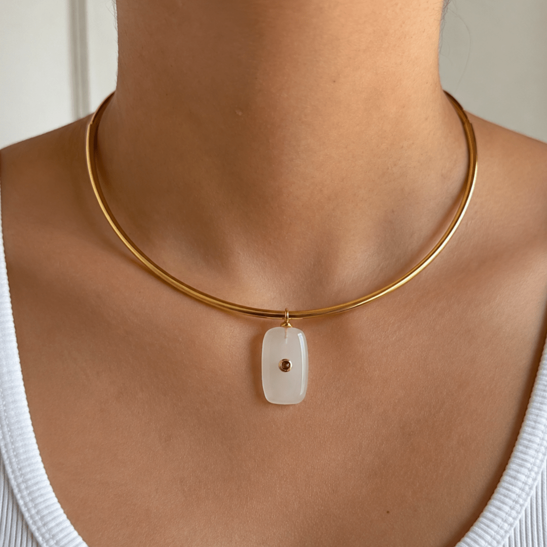 White Xiu Jade Gaia Choker - COLLARES - Malandra Jewelry - TC2601