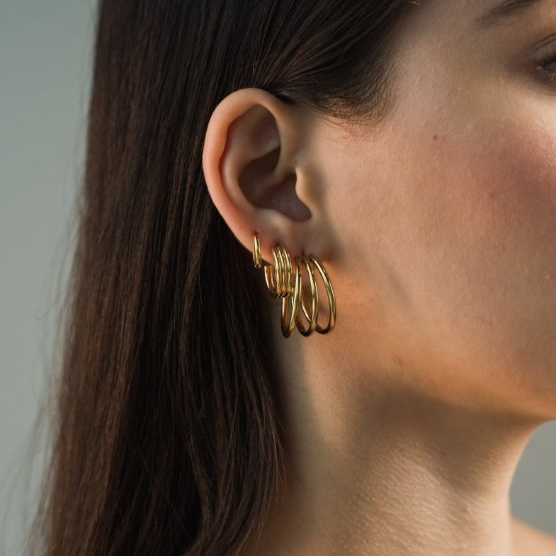 BLAZE GOLDEN HOOPS - ARETES - Malandra Jewelry - VCA147