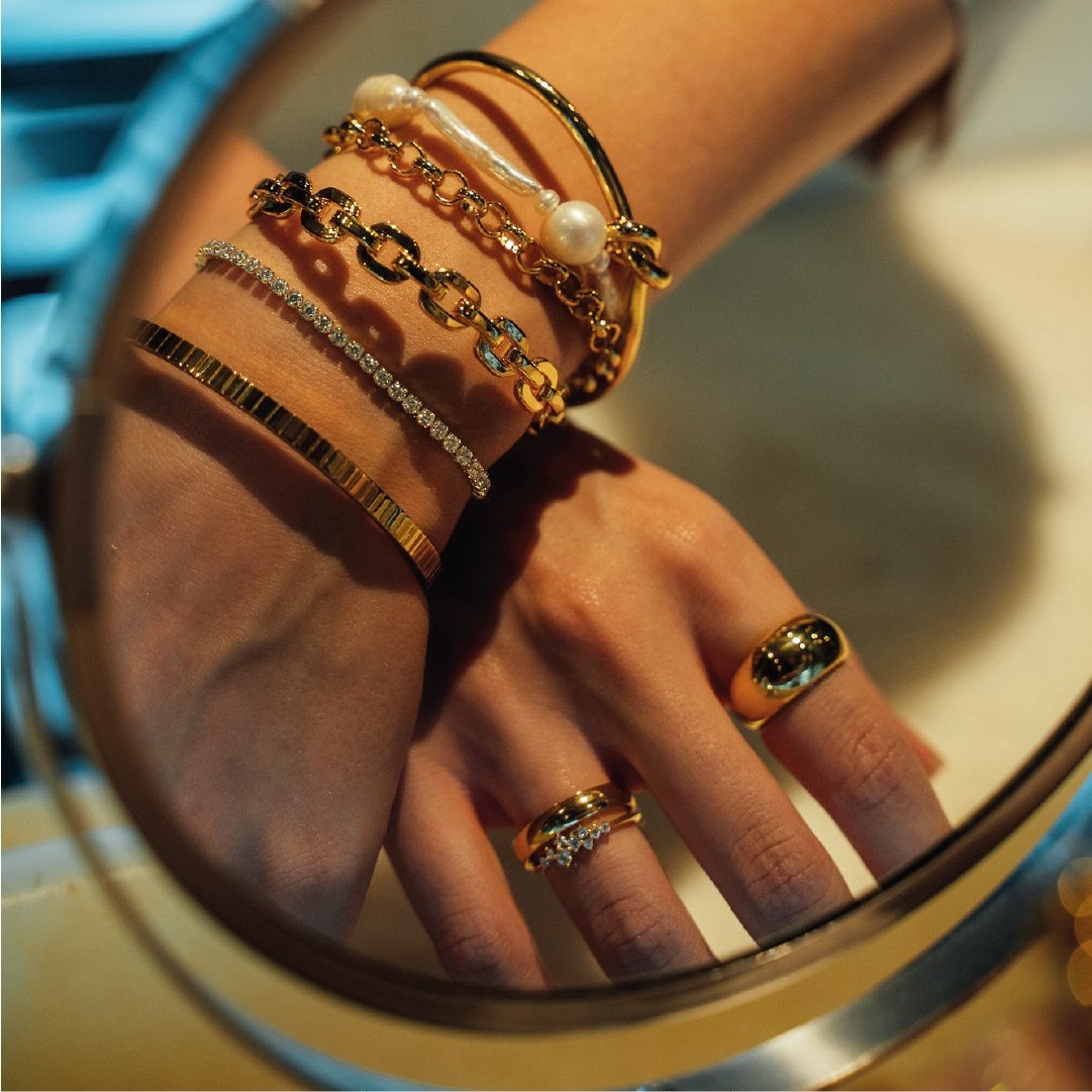 COLLINS SQUARED GOLDEN BRACELET - BRAZALETES - Malandra Jewelry - EP6077