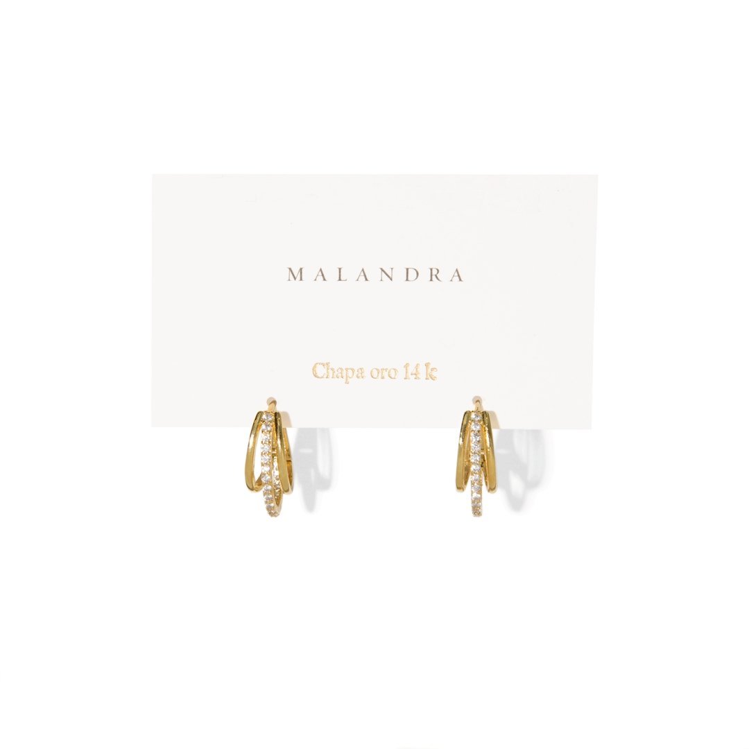 ESSENTIAL TRIPLE OVAL HUGGIES - ARETES - Malandra Jewelry - XMA36