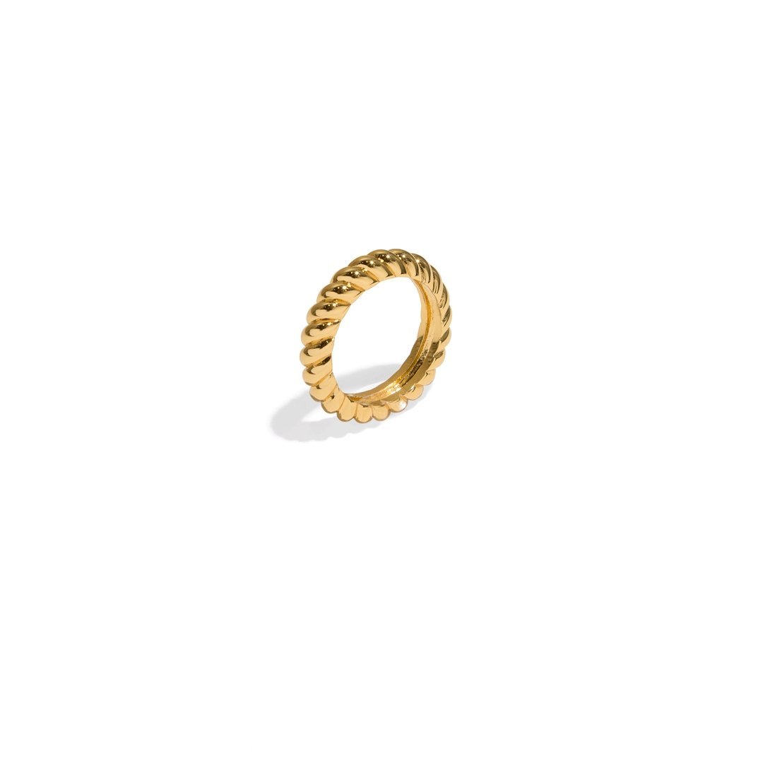 ESSENTIAL TWIST GOLDEN RING - ANILLOS - Malandra Jewelry - XRR70.6