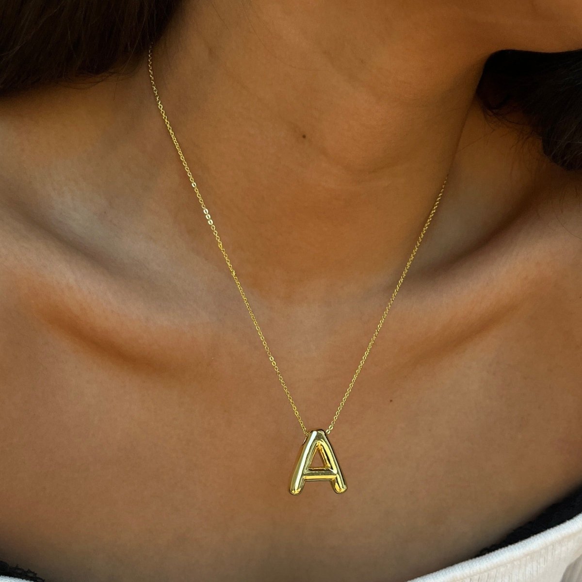 GOLDEN BALLOON LETTER NECKLACE - COLLARES - Malandra Jewelry - EAEC5.A-N3701309N-001