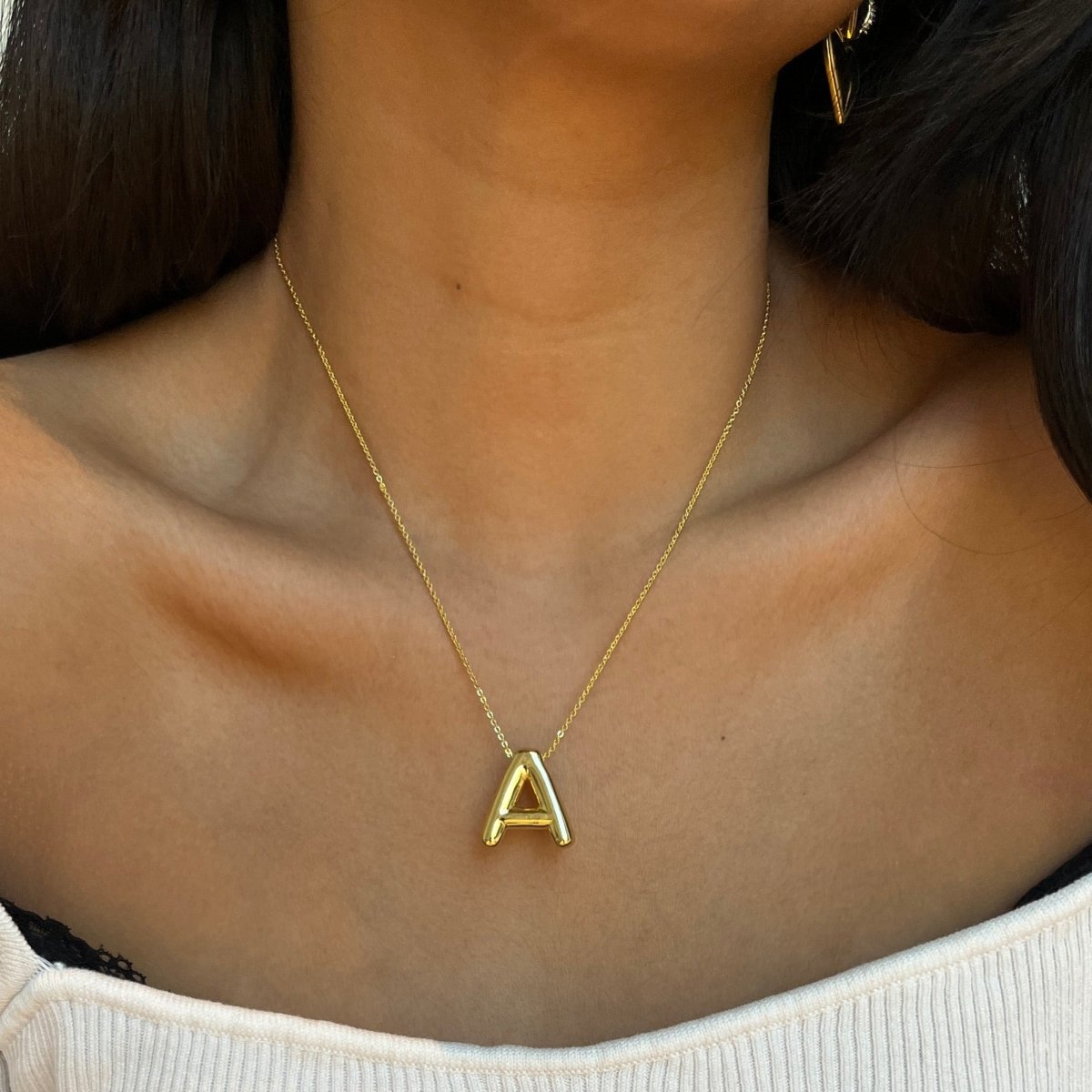 GOLDEN BALLOON LETTER NECKLACE - COLLARES - Malandra Jewelry - EAEC5.A-N3701309N-001