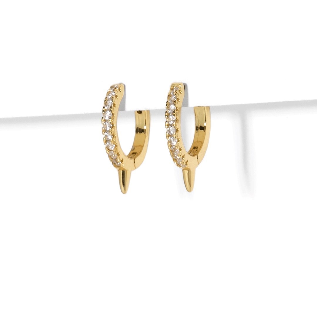 GOLDEN SPIKE HUGGIES - ARETES - Malandra Jewelry - EA5712