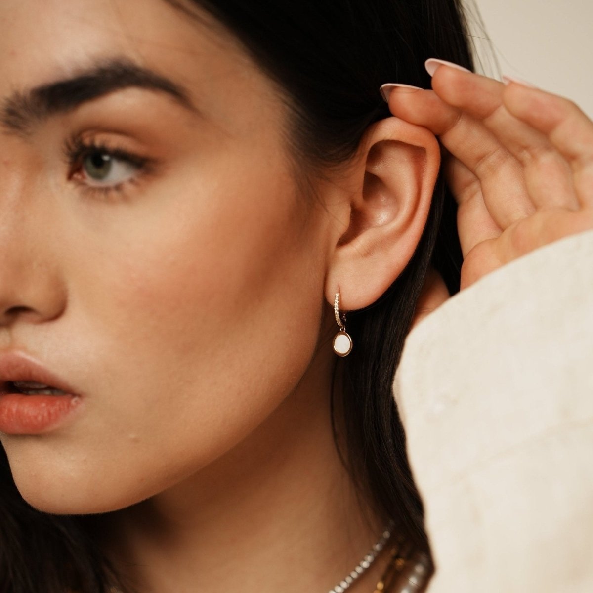 MOTHER OF PEARL DROP HUGGIES - ARETES - Malandra Jewelry - AA1132