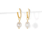 OVAL SPARK PEARL HUGGIES - ARETES - Malandra Jewelry - EA6044