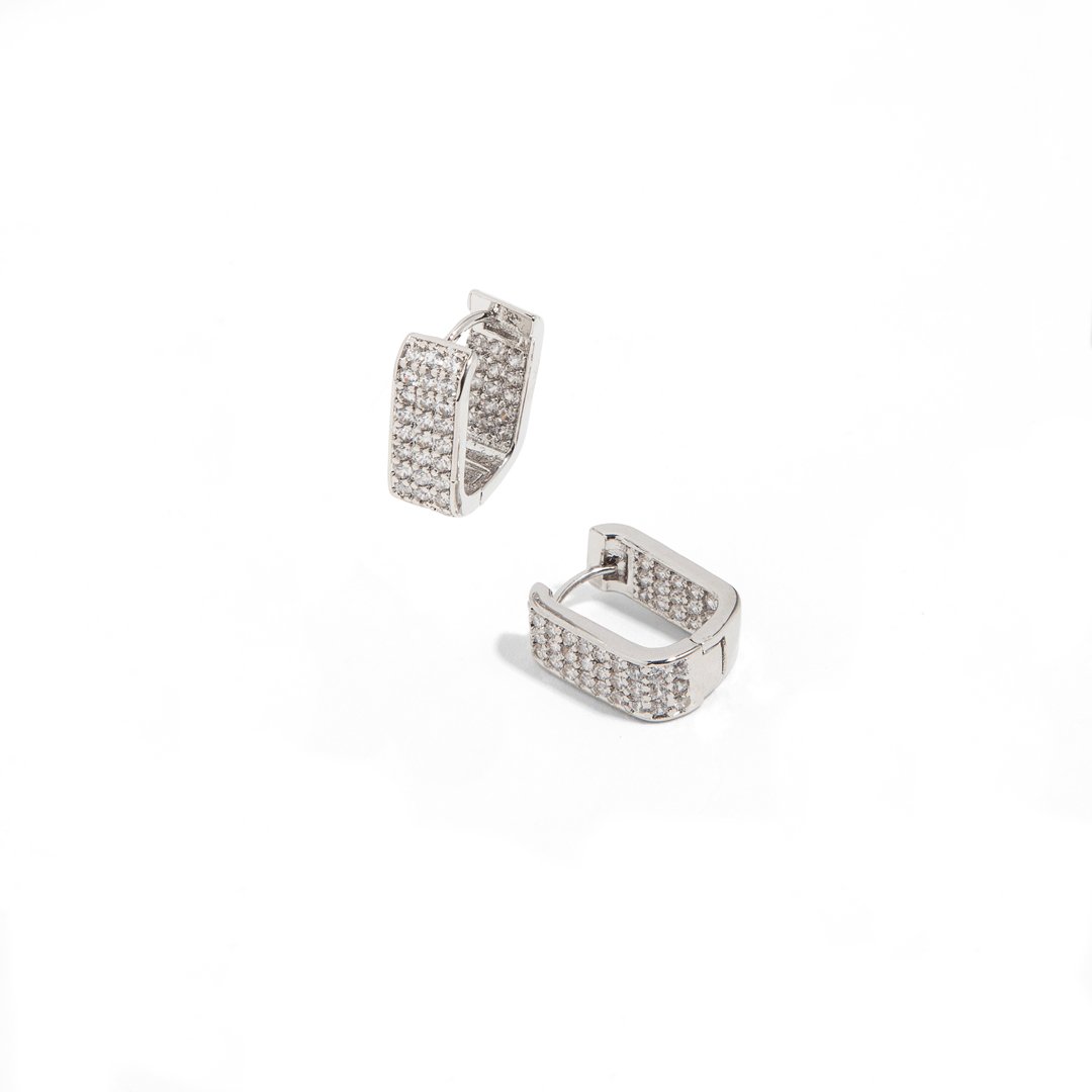 PAVE SILVER CLIP HUGGIES - ARETES - Malandra Jewelry - EA6538.P