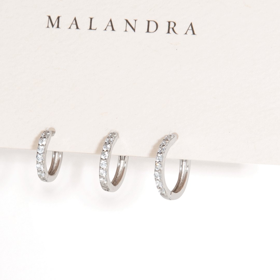 SERENA ESSENTIAL SILVER HUGGIES - ARETES - Malandra Jewelry - EA5855
