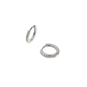 SILVER SPARK EVERYDAY HUGGIES - ARETES - Malandra Jewelry - TA1262