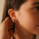 SILVER SPARK EVERYDAY HUGGIES - ARETES - Malandra Jewelry - TA1262