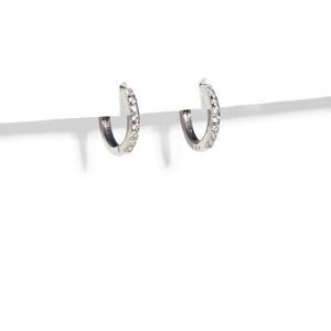 SILVER SPARK EVERYDAY HUGGIES - ARETES - Malandra Jewelry - TA1262