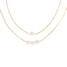 SKINNY TRIPLE PEARL NECKLACE - COLLARES - Malandra Jewelry - VCC138