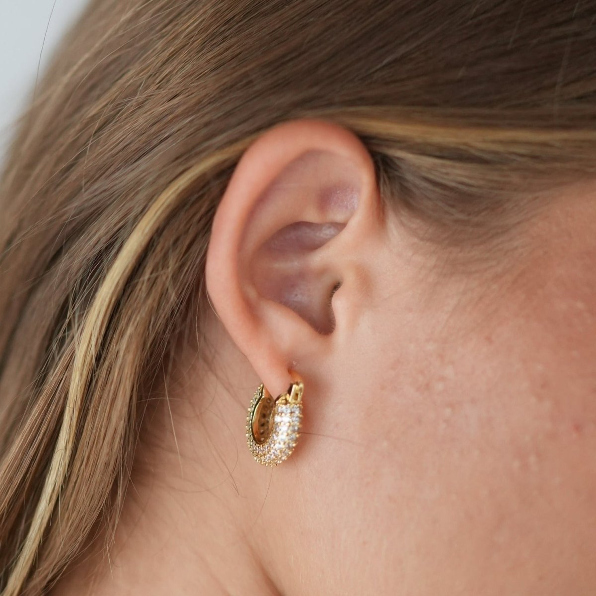 SPARK CHUNKY SMALL HOOPS - ARETES - Malandra Jewelry - EA6058